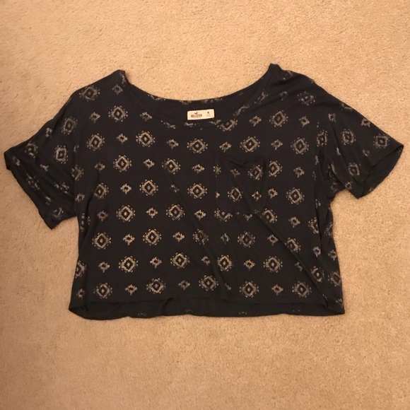 Cropped Hollister T-Shirt size M - Picture 1 of 6